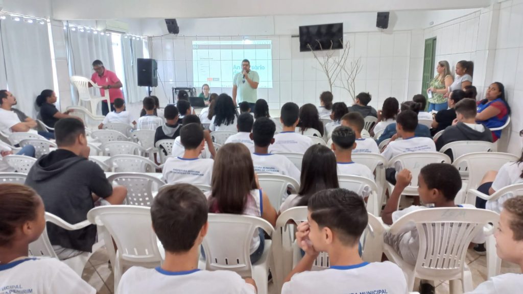 Quiz sobre Roberto Carlos mobiliza alunos da rede municipal de ensino -  Prefeitura de Cachoeiro de Itapemirim - ES